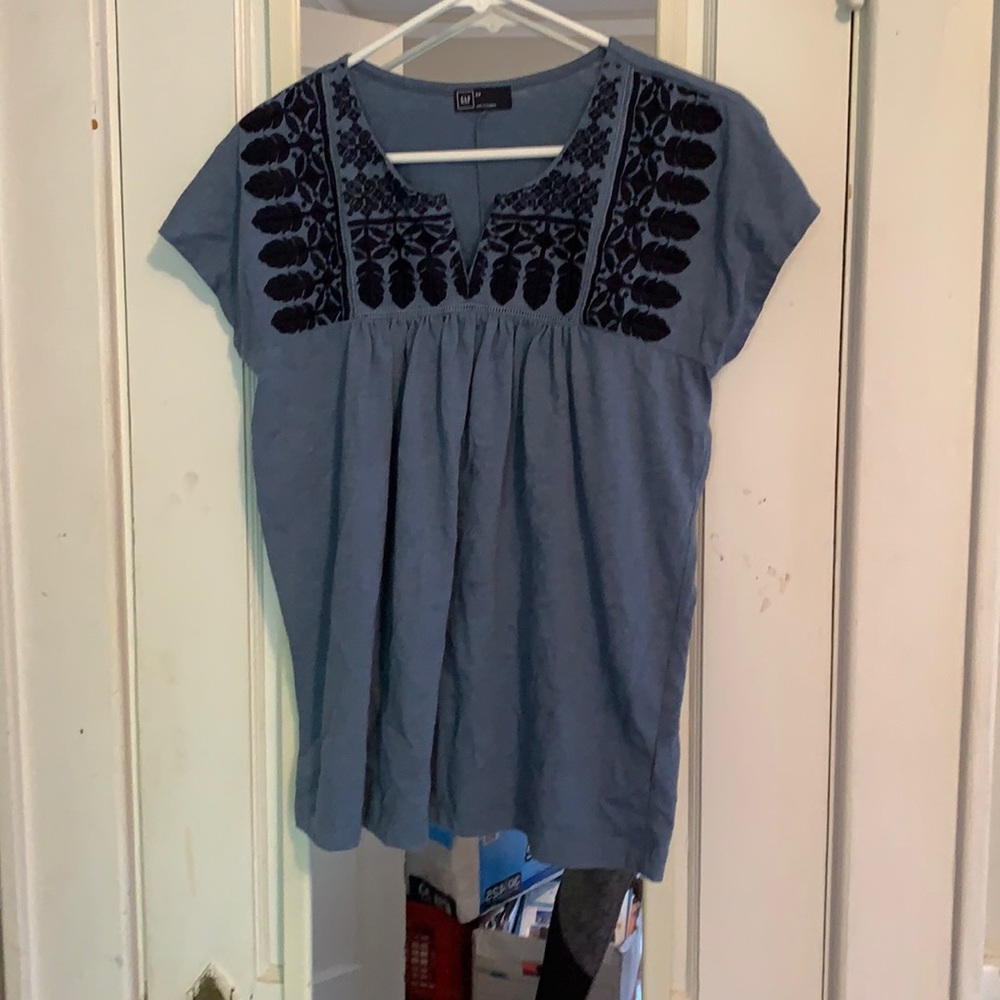 Gap Top